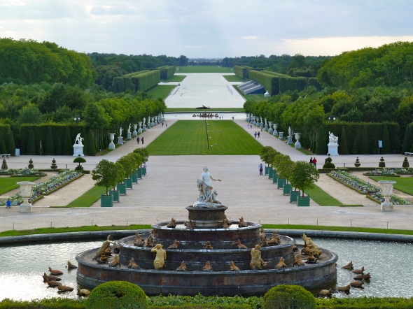 View-Gardens-of-Chateau-de-Versailles-Palace-of-Versailles-France-travel